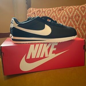 Nikes Cortez size 8.5 women’s new with box/tags